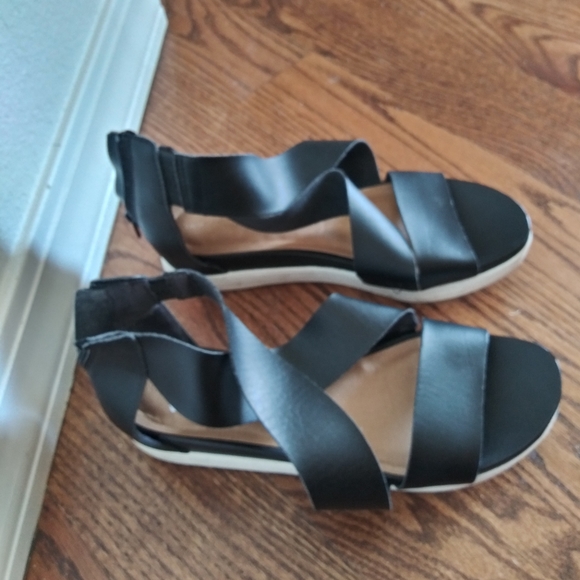 Universal Threads Target Platform Sandals 8.5 - Picture 3 of 7